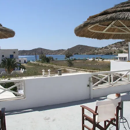 Helena Aparthotel Chora (Ios)