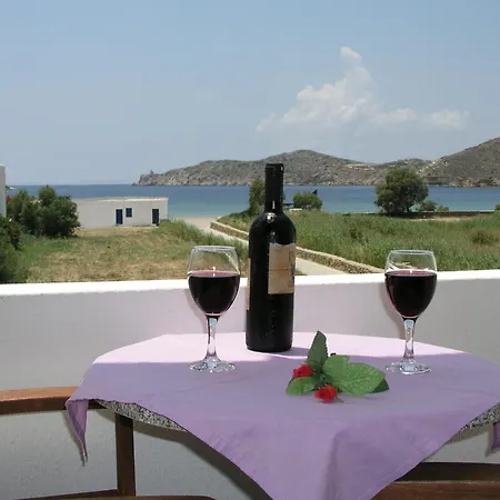 海伦娜旅馆 伊奥斯乔拉