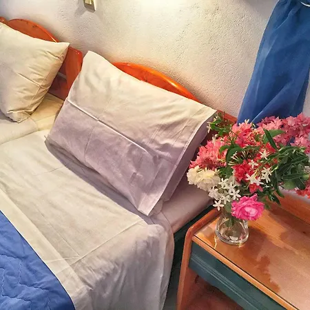 Helena شقة فندقية *