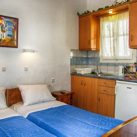 Aparthotel Helena Chora (Ios)
