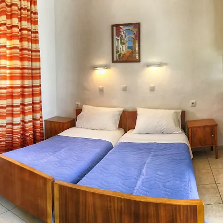Helena Aparthotel Chora (Ios)