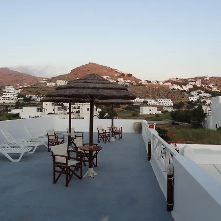 Helena Aparthotel Chora (Ios)