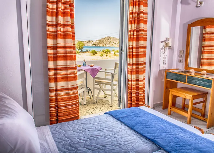 Helena * Chora (Ios)